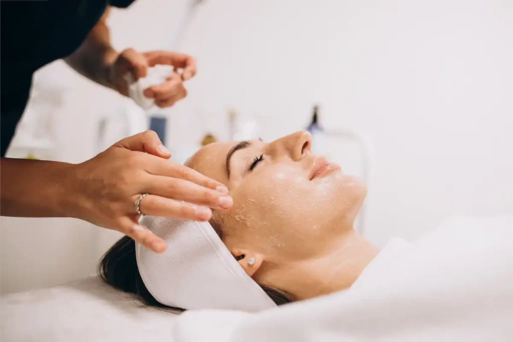 姵瑄越式洗髮-新竹越式洗髮-新竹美甲-新竹熱蠟除毛_services_去角質_01