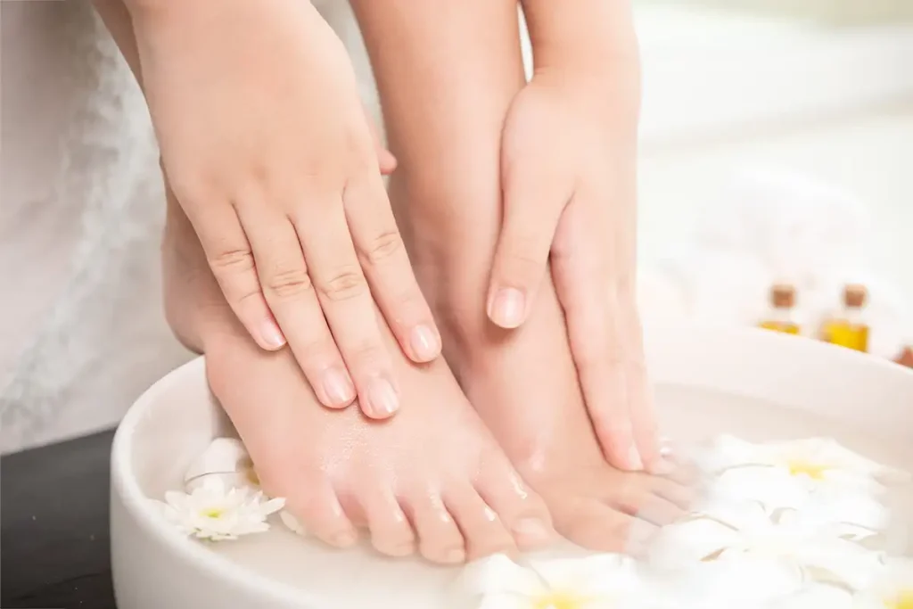 姵瑄越式洗髮-新竹越式洗髮-新竹美甲-新竹熱蠟除毛_services_泡腳_01