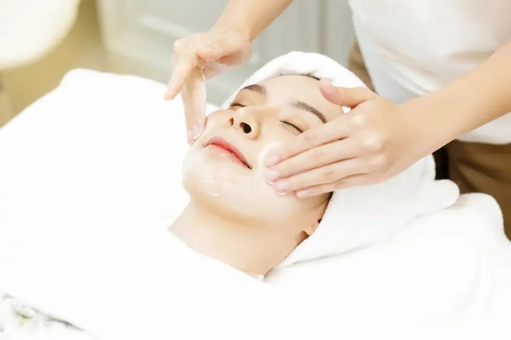 姵瑄越式洗髮-新竹越式洗髮-新竹美甲-新竹熱蠟除毛_services_洗臉_01